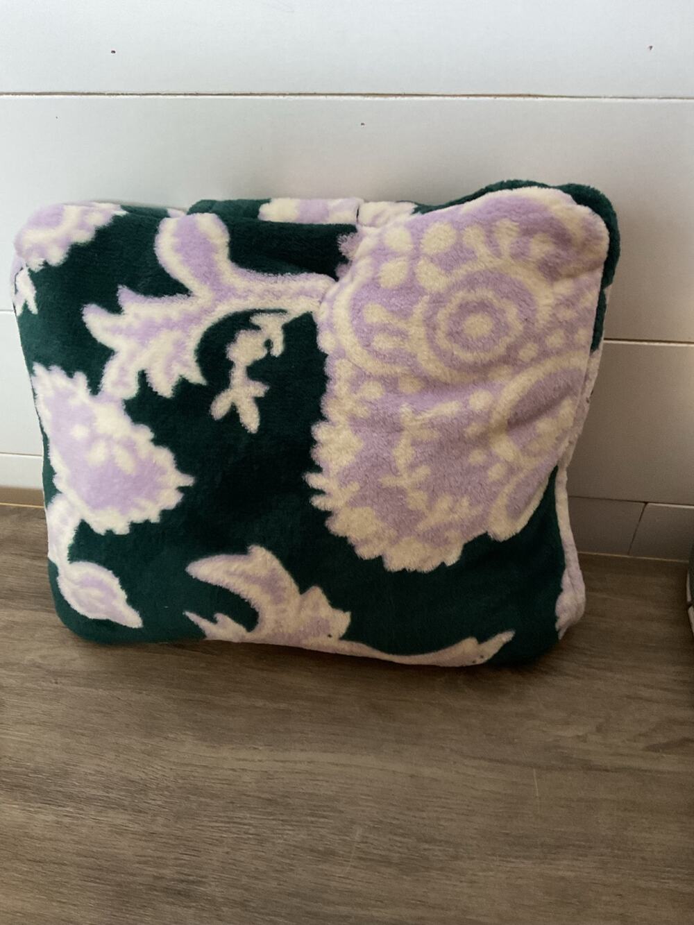 Vera Bradley Travel Blanket NWOT